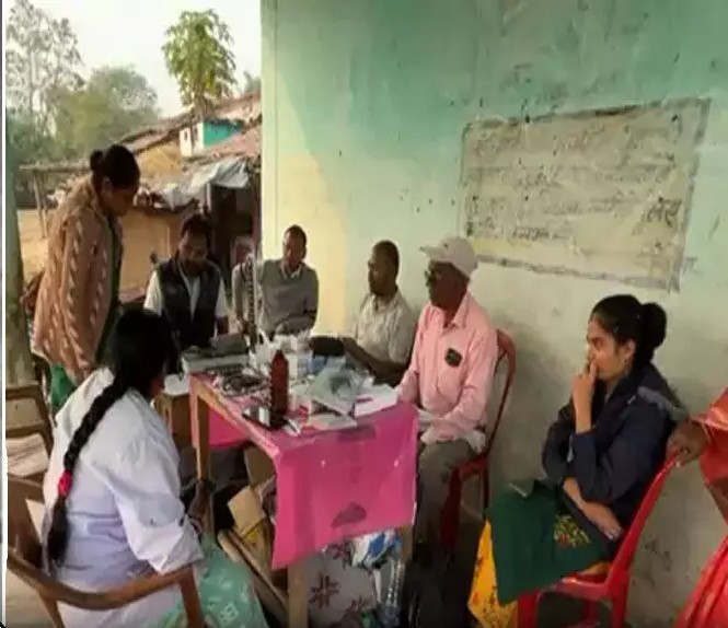 1295614-khairagarh-news22