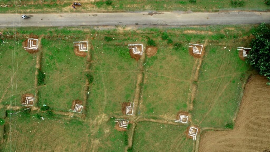 83bb5aef-b8b6-44da-bf72-5e2ee816e310