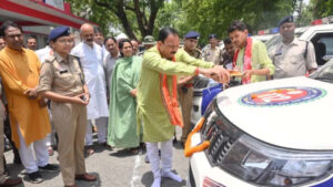 स्वास्थ्य मंत्री जायसवाल ने डायल-112 नेक्स्ट जेन सेवा को दिखाई हरी झंडी