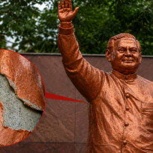 अटल बिहारी वाजपेयी की 14 लाख की प्रतिमा बारिश में क्षतिग्रस्त, जिम्मेदारों पर उठे सवाल