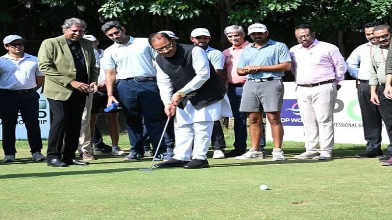छत्तीसगढ़ में प्रोफेशनल गोल्फ को नया मंच, नवा रायपुर में 132 खिलाड़ी दिखा रहे दम