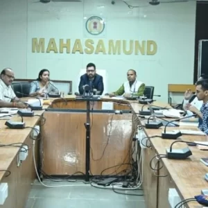 आकांक्षी जिला एवं विकासखंड कार्यक्रम के सूचकांकों की कलेक्टर ने की समीक्षा