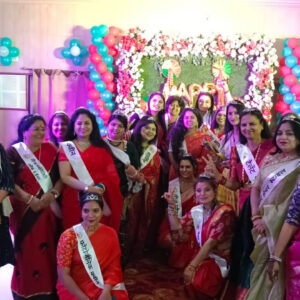  तीज के रंग में रंगा रायपुर प्रेस क्लब, श्रीमती लक्ष्मी राजवाड़े ने रैंप वॉक कर बढ़ाया महिला पत्रकारों का उत्साह