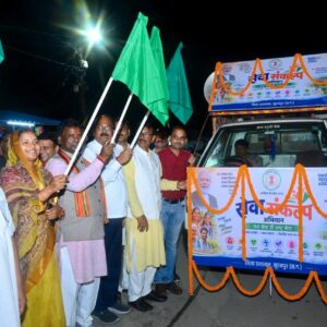 मंत्री श्रीमती लक्ष्मी राजवाड़े ने सेवा संकल्प रथ को दिखाई हरी झंडी