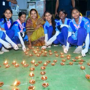 ’आशीर्वाद का दिया से रोशन हुआ सेवा संकल्प, जनभागीदारी से विकसित भारत का संकल्प’