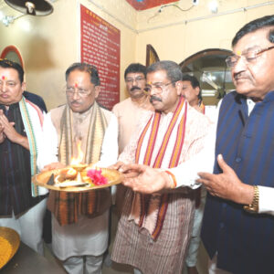 मुख्यमंत्री   साय ने रामचंडी मंदिर में पूजा-अर्चना कर प्रदेश की खुशहाली एवं सुख-समृद्धि की कामना की