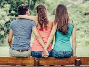 अवैध संबंध के चलते पत्नी को उतारा मौत के घाट, हत्या छिपाने के लिए पति ने रची कुएं में गिरने की कहानी