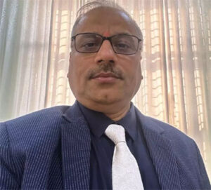 मुख्य न्यायाधीश रमेश सिन्हा ने हाईकोर्ट परिसर का किया भ्रमण,लंबित प्रकरणों की प्रगति का लिया जायता