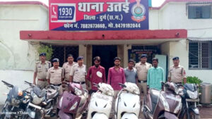 शातिर वाहन चोर गिरोह पुलिस के गिरफ्त में, सात बाइक बरामद, चोरों के साथ खरीदार भी पकड़ाए