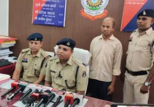 10 साल से अवैध संबंध, महिला ने 5 हजार मांगा तो पड़ोसी ने डंडे से पीट-पीटकर मार डाला…