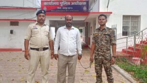 22 साल से फरार लूट का आरोपी पकड़ाया, पत्नी सरपंच फिर भी नहीं चल पाई धौंस… पुलिस ने भेजा जेल
