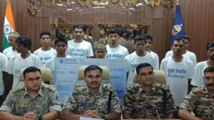नक्सल विरोधी अभियान में एक और सफलता, सुकमा में 18 नक्सलियों ने किया सरेंडर