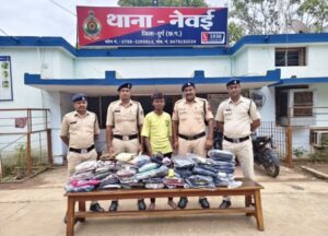 कपड़ा दुकान से 55000/- रुपए के कपड़ों की चोरी करने वाला आरोपी को चंद घण्टे में किया गया गिरफ्तार
