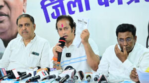 टोल प्लाजा को लेकर कांग्रेस ने साधा निशाना, कुम्हारी टोल की वैधता समाप्त, फिर भी वसूली जारी