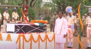 सीएम साय ने शहीद जवान को दी श्रद्धांजलि