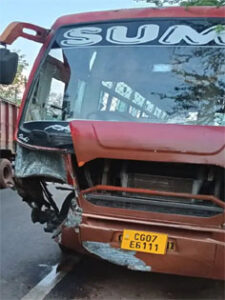 तेज रफ्तार बस ने बाइक सवार को मारी टक्कर, मौके पर ही मौत